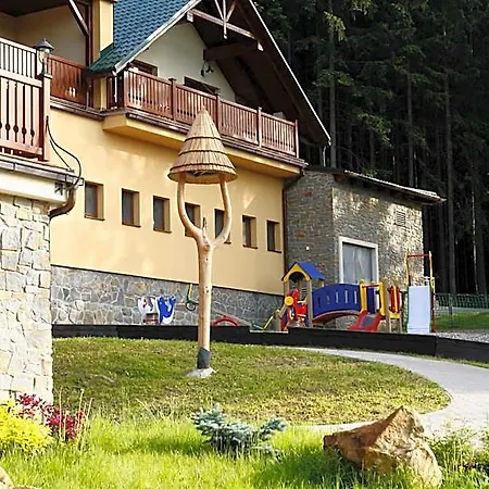 Vyhlidka فندق Pozlovice